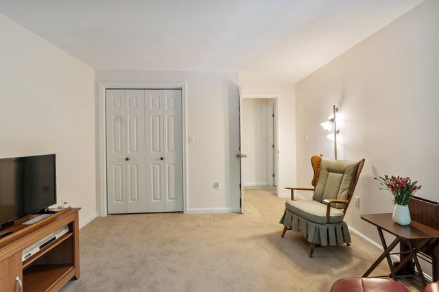 10 Ledgewood Way 10, Peabody, MA 01960