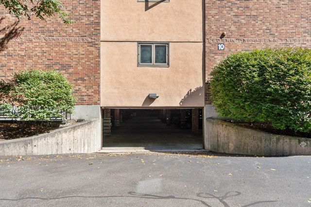 10 Ledgewood Way 10, Peabody, MA 01960