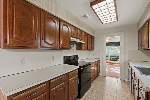 410 Daniel Lane, Cedar Hill, TX 75104