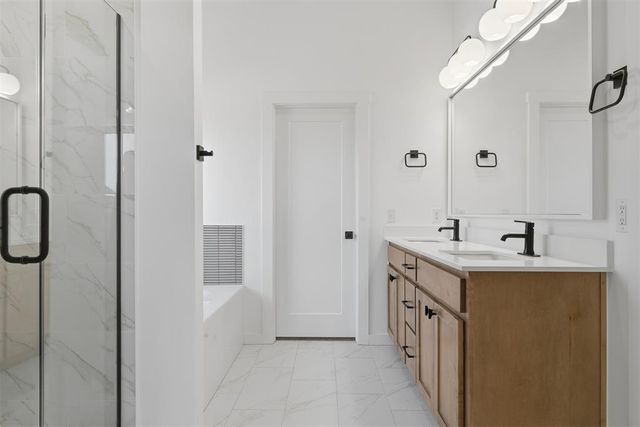 3014 James Way, Guthrie, OK 73044