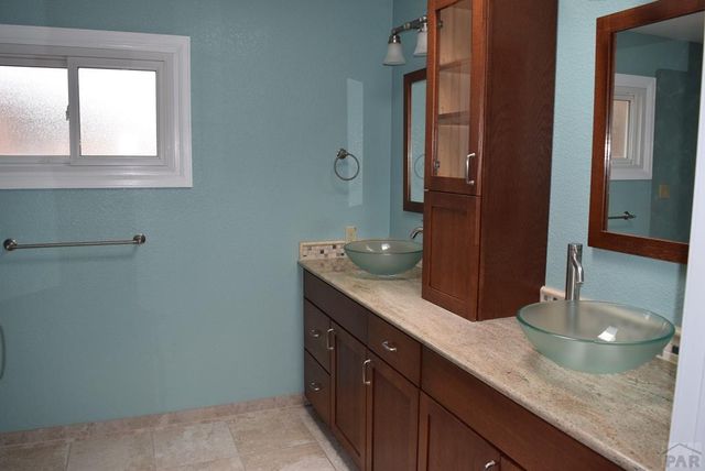 3 Twilight Lane, Pueblo, CO 81005