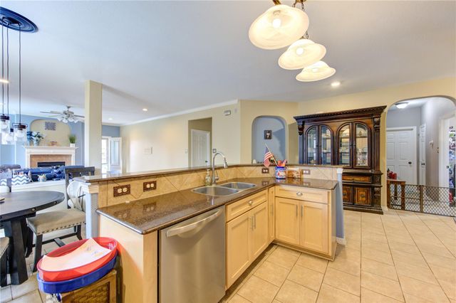 1908 Ivy Arbor Court, Pearland, TX 77581