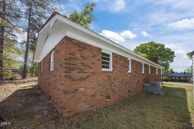 2934 Academy Street, Sanford, NC 27332