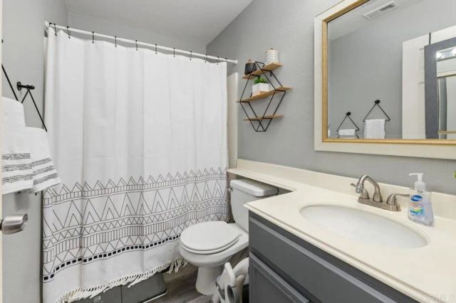 325 Whispering Willow Drive C, Santee, CA 92071