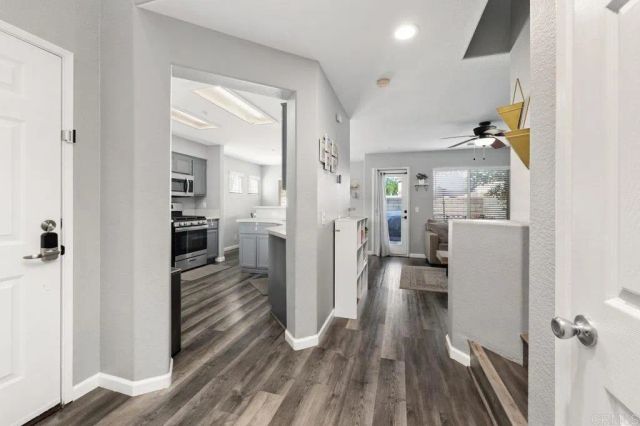 325 Whispering Willow Drive C, Santee, CA 92071