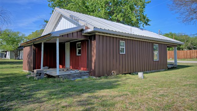 601 Baylor Street, Nocona, TX 76255