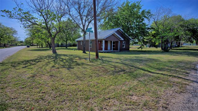 601 Baylor Street, Nocona, TX 76255