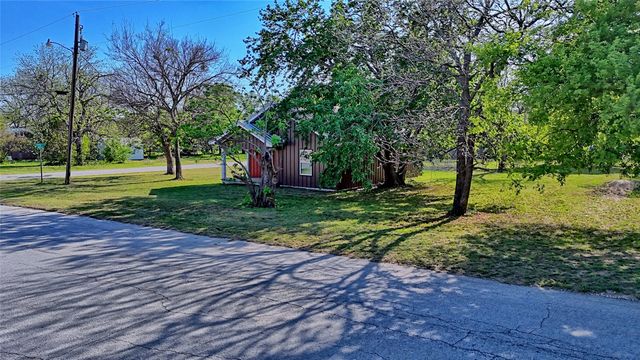 601 Baylor Street, Nocona, TX 76255