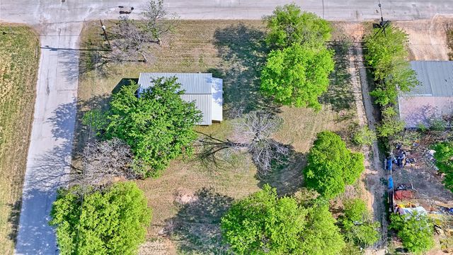601 Baylor Street, Nocona, TX 76255