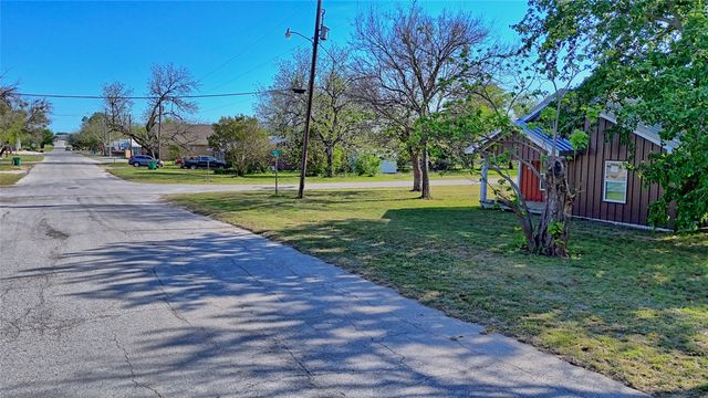 601 Baylor Street, Nocona, TX 76255