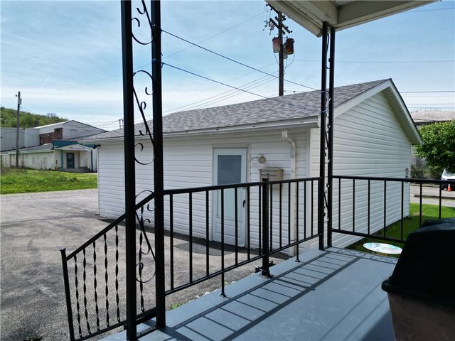 503 Negley Ave, City Of But Sw, PA 16001