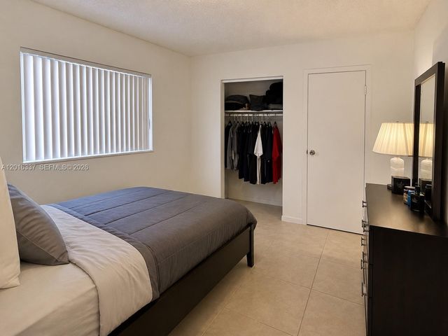 17901 NW 68th Avenue T103, Hialeah, FL 33015