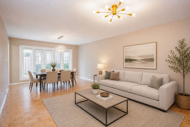 2846 W Touhy Avenue H, Chicago, IL 60645