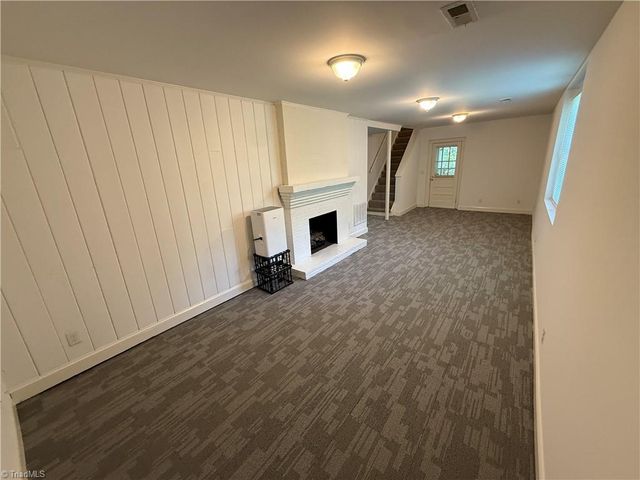 2403 Lyndhurst Avenue, Winston-salem, NC 27103