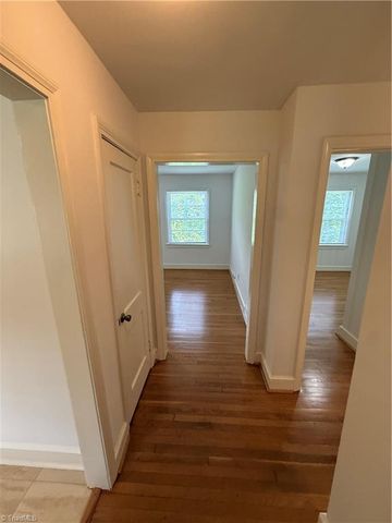 2403 Lyndhurst Avenue, Winston-salem, NC 27103