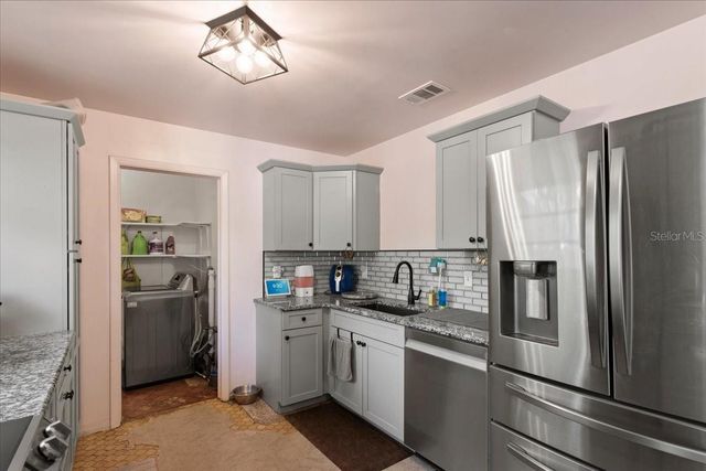 1636 NW 34TH PLACE, Gainesville, FL 32605