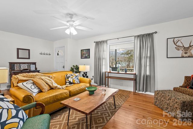 90 Pine Circle, Black Mountain, NC 28711