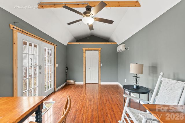 90 Pine Circle, Black Mountain, NC 28711