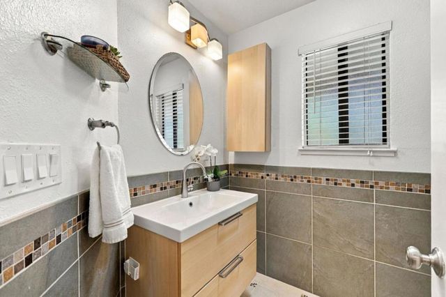 1081 N Abbott Avenue, Milpitas, CA 95035