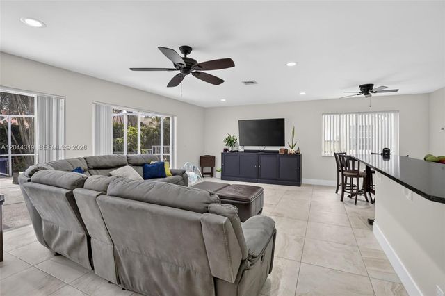 19322 NW 11th Street, Pembroke Pines, FL 33029