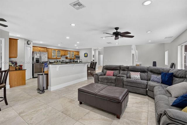 19322 NW 11th Street, Pembroke Pines, FL 33029