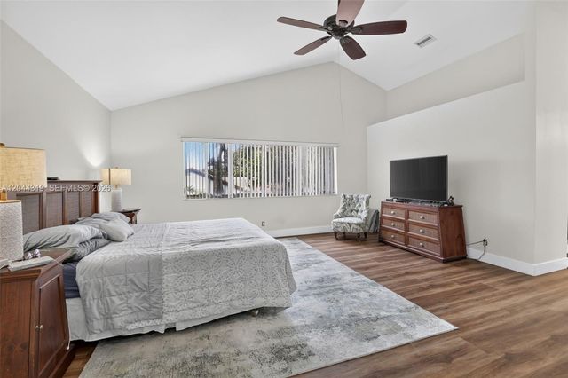 19322 NW 11th Street, Pembroke Pines, FL 33029