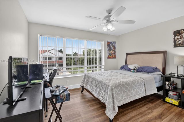 19322 NW 11th Street, Pembroke Pines, FL 33029