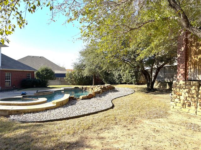 8428 Big Horn Way, Fort Worth, TX 76137