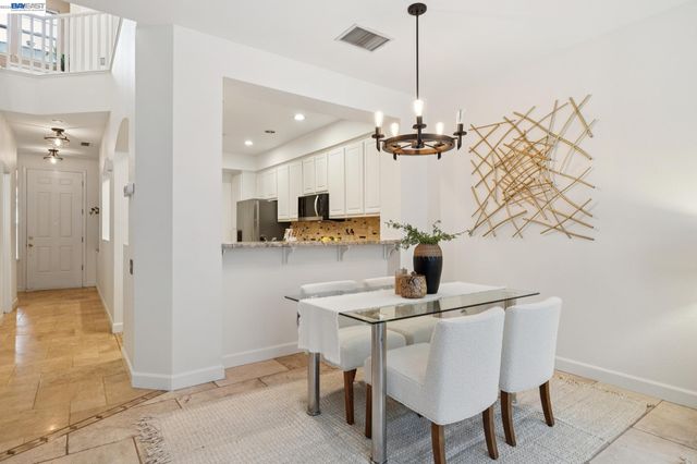 23158 Canyon Terrace Dr, Castro Valley, CA 94552