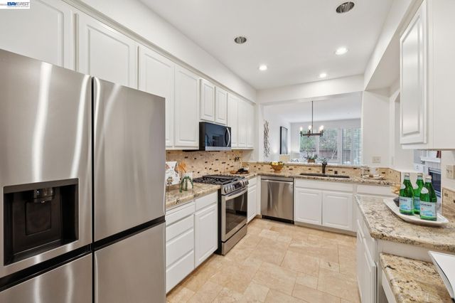 23158 Canyon Terrace Dr, Castro Valley, CA 94552