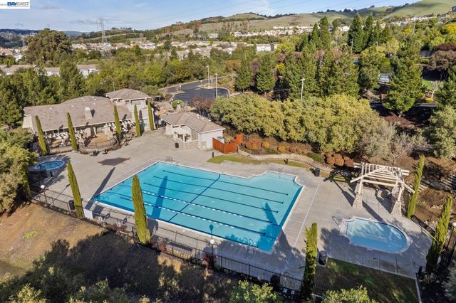 23158 Canyon Terrace Dr, Castro Valley, CA 94552