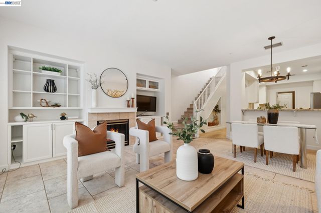 23158 Canyon Terrace Dr, Castro Valley, CA 94552