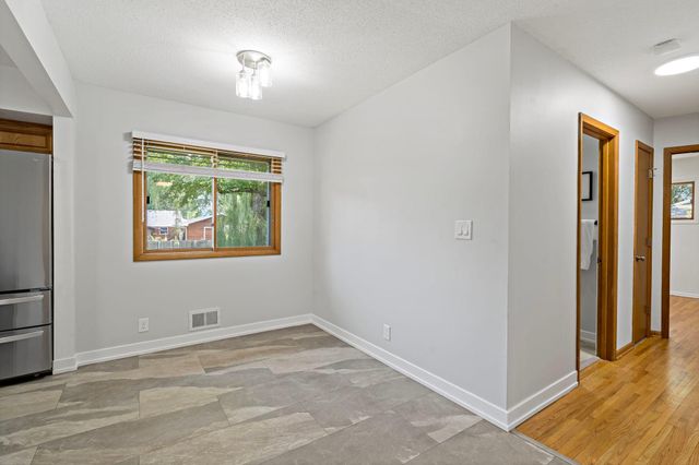 4724 Oregon Avenue N, New Hope, MN 55428