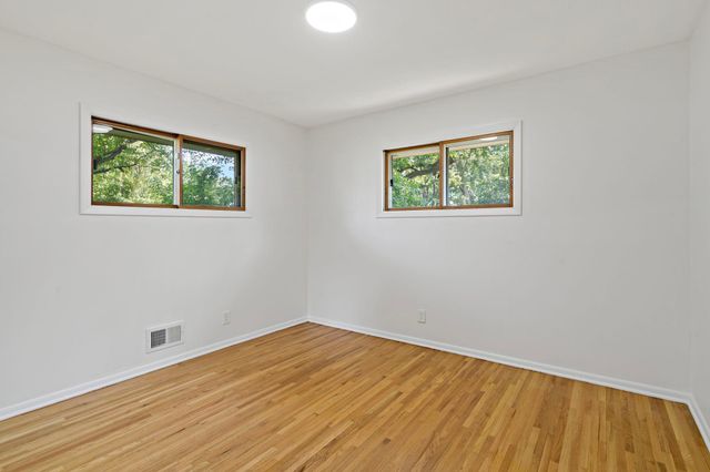 4724 Oregon Avenue N, New Hope, MN 55428