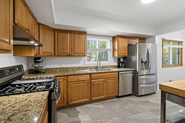 4724 Oregon Avenue N, New Hope, MN 55428