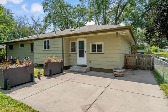 4724 Oregon Avenue N, New Hope, MN 55428