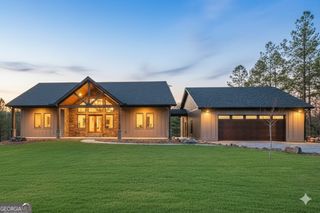 2468 Twisted Oak Road, Talking Rock, GA 30175