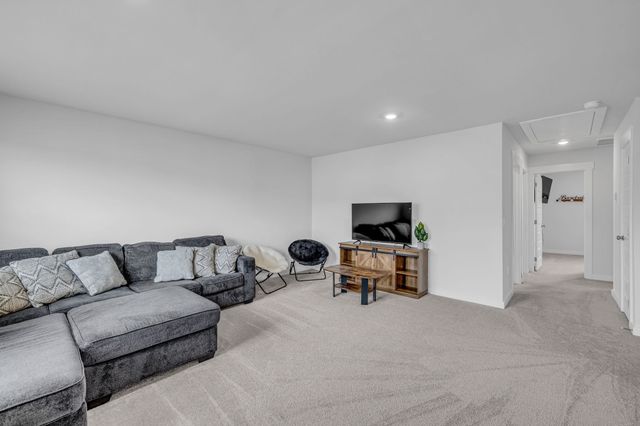 565 Lyness Dr, Smyrna, TN 37167