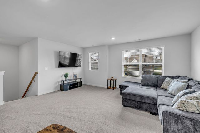 565 Lyness Dr, Smyrna, TN 37167