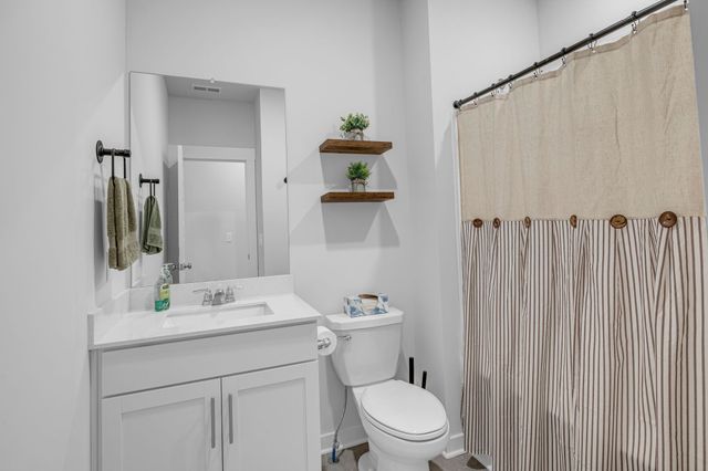 565 Lyness Dr, Smyrna, TN 37167