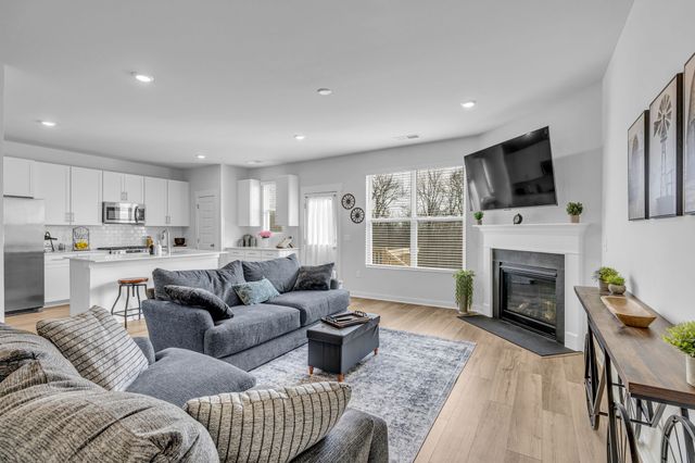 565 Lyness Dr, Smyrna, TN 37167