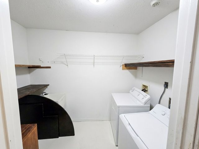 4641 Silver Lake Drive, Dallas, TX 75211