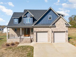 8812 Rudy Drive, Kernersville, NC 27284