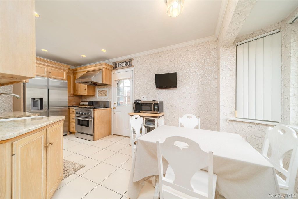 145-67 5th Avenue, Whitestone, NY 11357 — photo 5