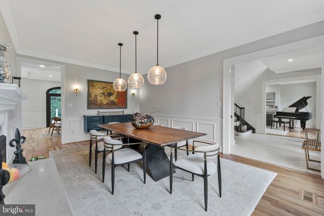 310 SPRINGVALE RD, Great Falls, VA 22066