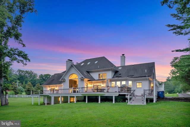 310 SPRINGVALE RD, Great Falls, VA 22066