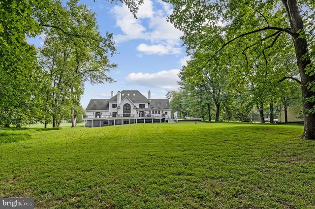 310 SPRINGVALE RD, Great Falls, VA 22066