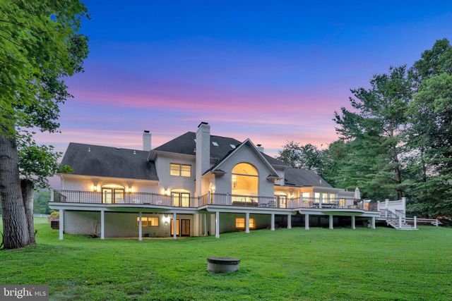 310 SPRINGVALE RD, Great Falls, VA 22066