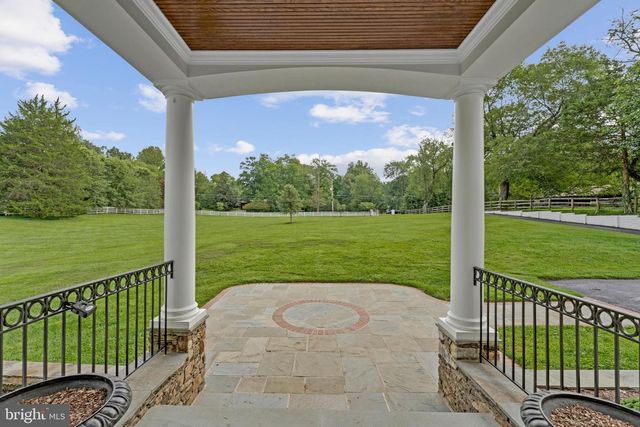310 SPRINGVALE RD, Great Falls, VA 22066