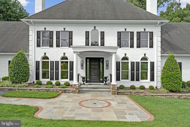 310 SPRINGVALE RD, Great Falls, VA 22066
